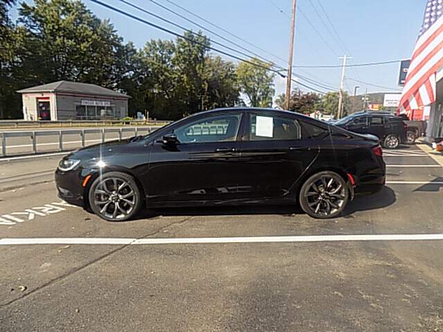 Used 2015 Chrysler 200 S with VIN 1C3CCCDG8FN567277 for sale in Owego, NY