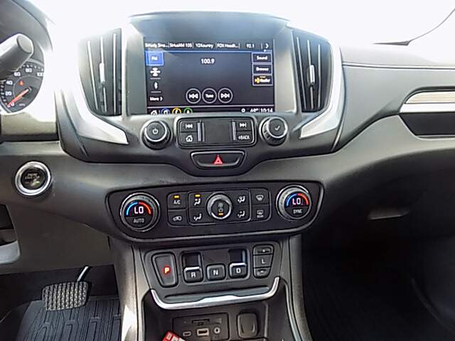  2020 GMC Terrain Image: 12