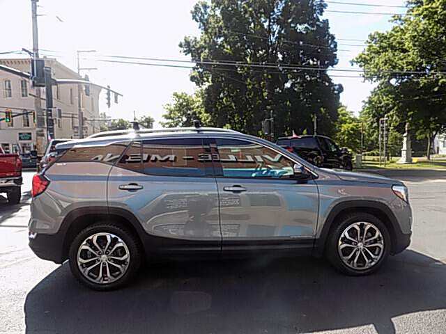  2020 GMC Terrain Image: 5