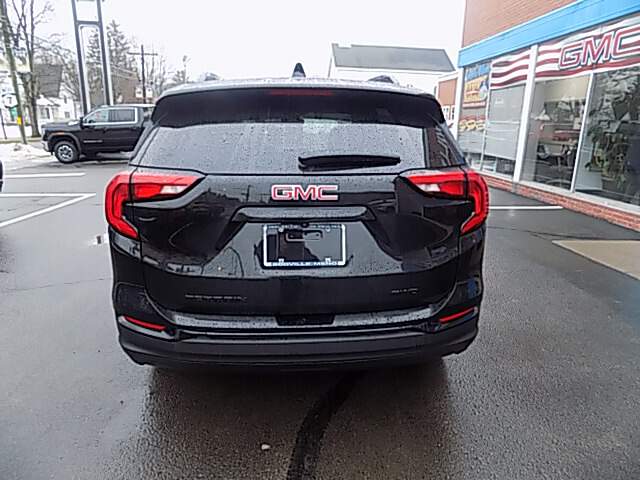  2021 GMC Terrain Image: 3