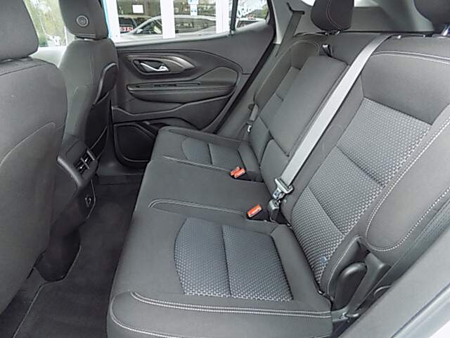  2023 GMC Terrain Image: 8