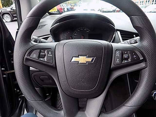  2018 Chevrolet Trax Image: 12