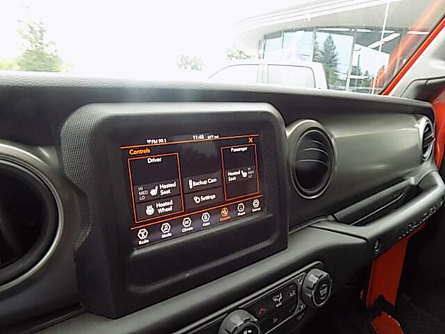  2023 Jeep Wrangler Image: 10