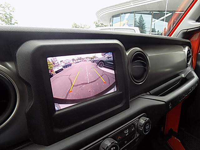  2023 Jeep Wrangler Image: 11