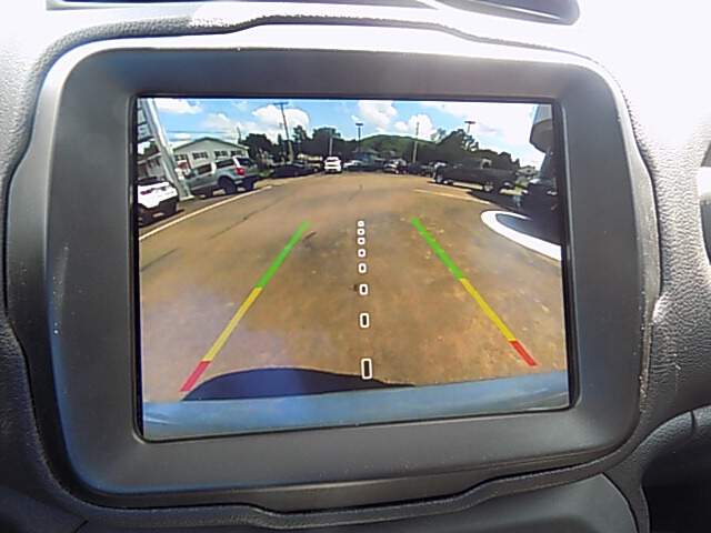  2021 Jeep Renegade Image: 11