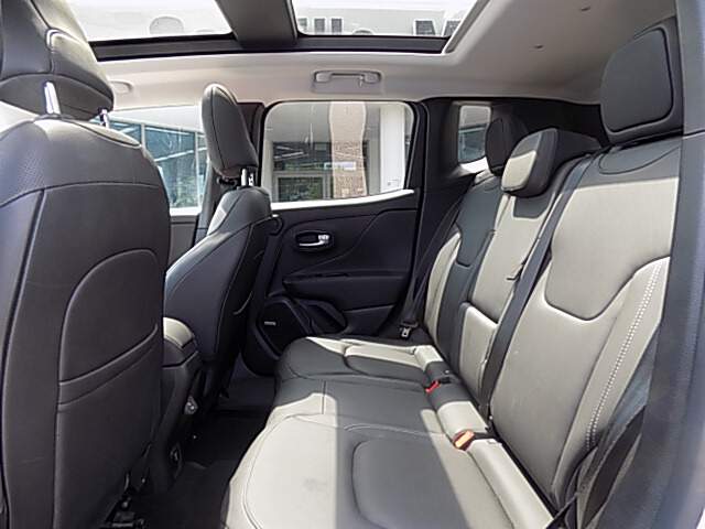  2021 Jeep Renegade Image: 6