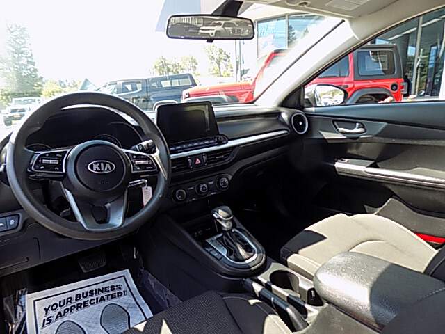  2020 Kia Forte Image: 8