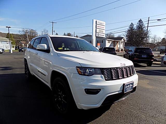  2019 Jeep Grand Cherokee Image:…