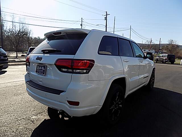  2019 Jeep Grand Cherokee Image:…