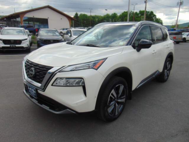  2023 Nissan Rogue Image: 0
