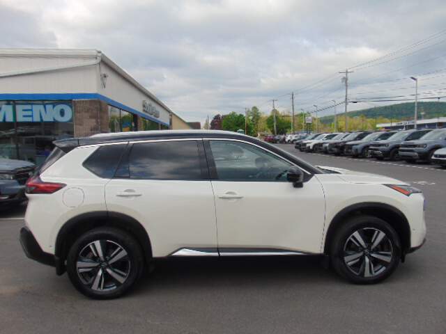  2023 Nissan Rogue Image: 3