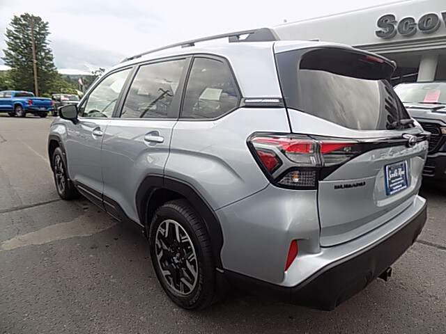  2025 Subaru Forester Image: 3