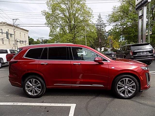  2025 Cadillac XT6 Image: 3