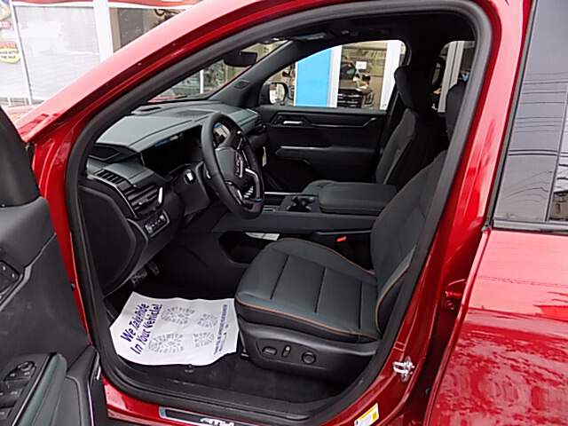  2026 GMC Acadia Image: 10