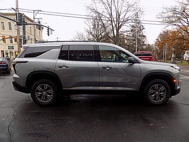  2026 Chevrolet Traverse Image: 5