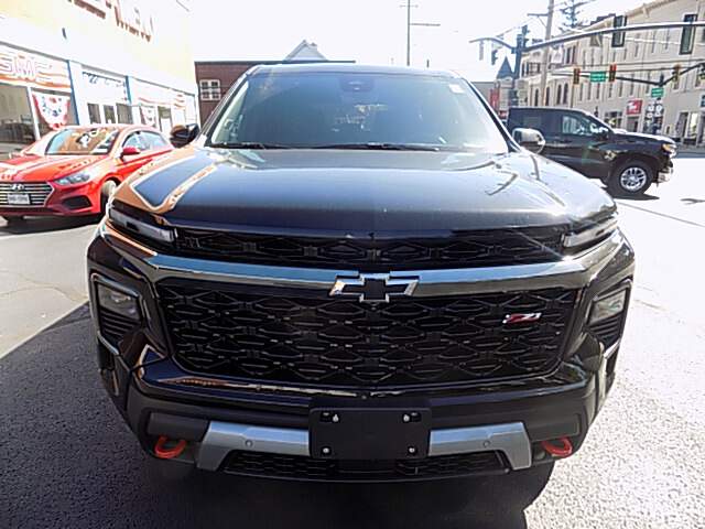  2026 Chevrolet Traverse Image: 1