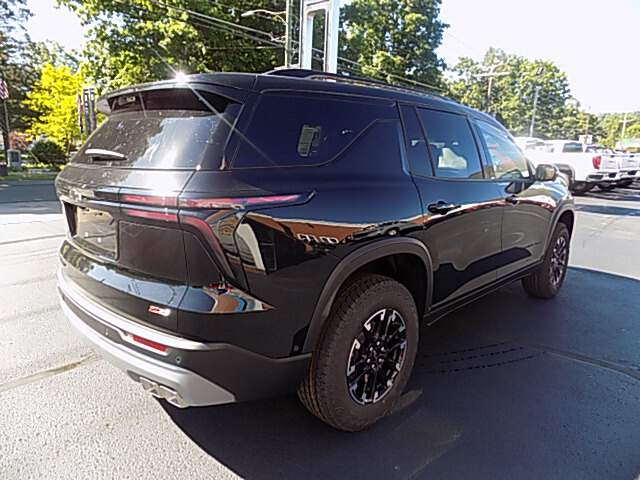  2026 Chevrolet Traverse Image: 4