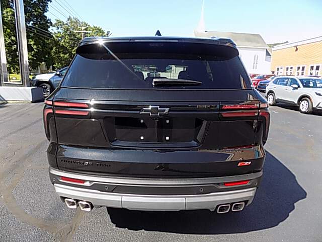  2026 Chevrolet Traverse Image: 5