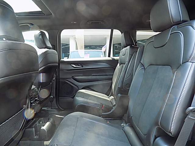  2025 Jeep Grand Cherokee L…