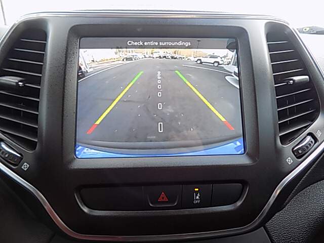  2022 Jeep Cherokee Image: 10