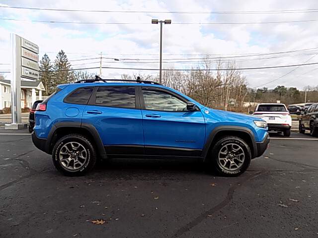  2022 Jeep Cherokee Image: 3