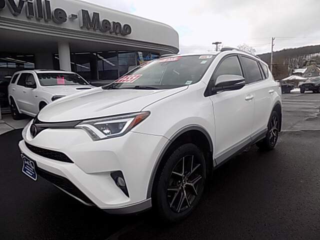  2018 Toyota RAV4 Image: 0