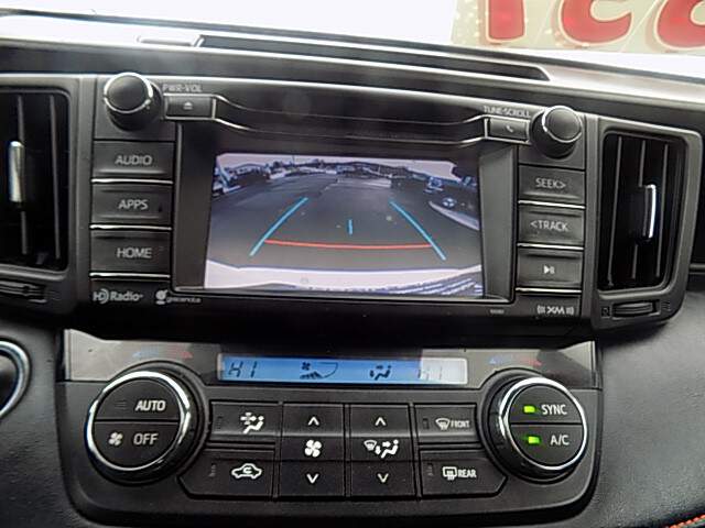  2018 Toyota RAV4 Image: 11