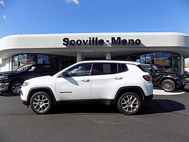  2022 Jeep Compass Image: 1