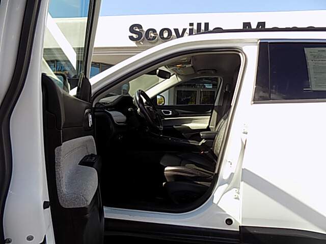  2022 Jeep Compass Image: 4