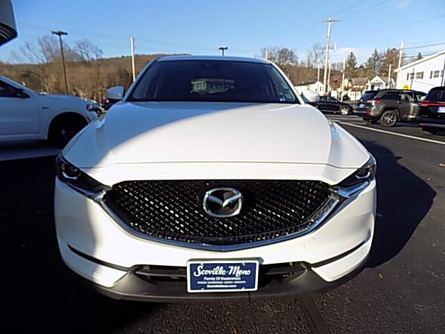 2017 Mazda CX-5 Touring photo 2