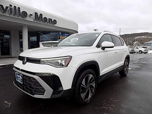  2025 Volkswagen Taos Image: 0