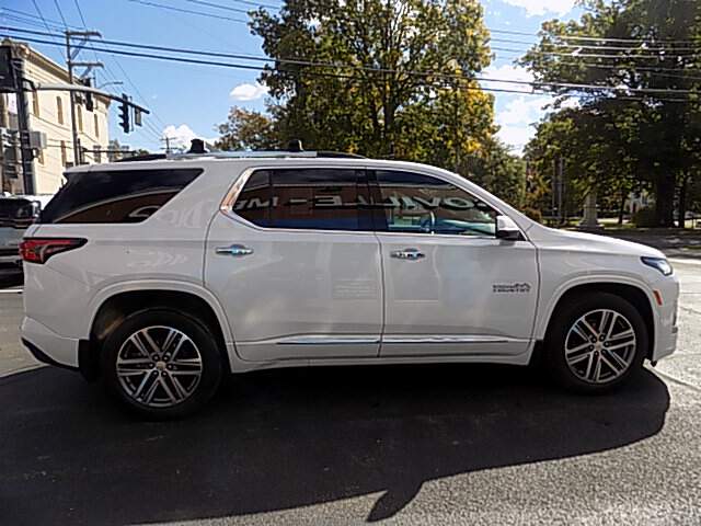  2023 Chevrolet Traverse Image: 5