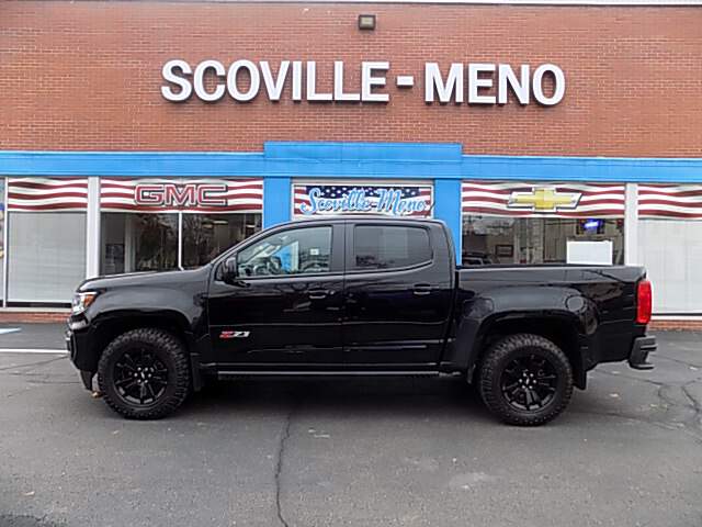 2021 Chevrolet Colorado Z71 photo 2