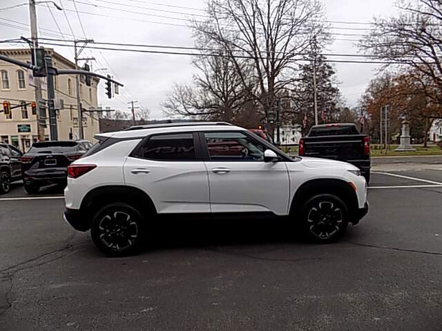 2023 Chevrolet Trailblazer LT photo 4