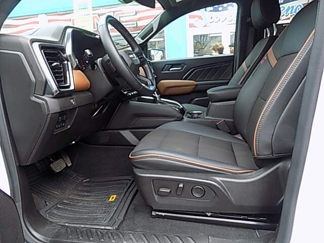  2024 GMC Canyon Image: 8