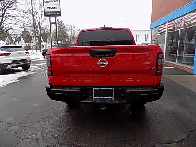  2022 Nissan Frontier Image: 3