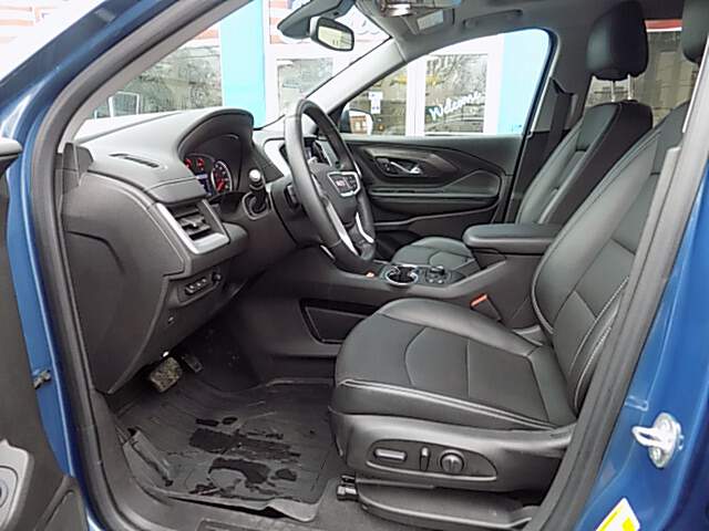  2024 GMC Terrain Image: 9