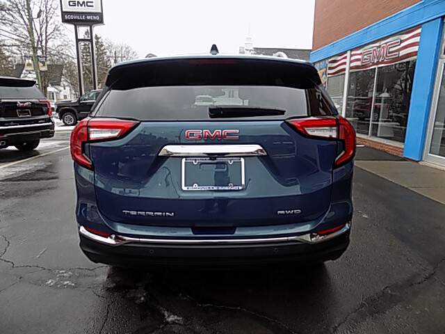  2024 GMC Terrain Image: 3