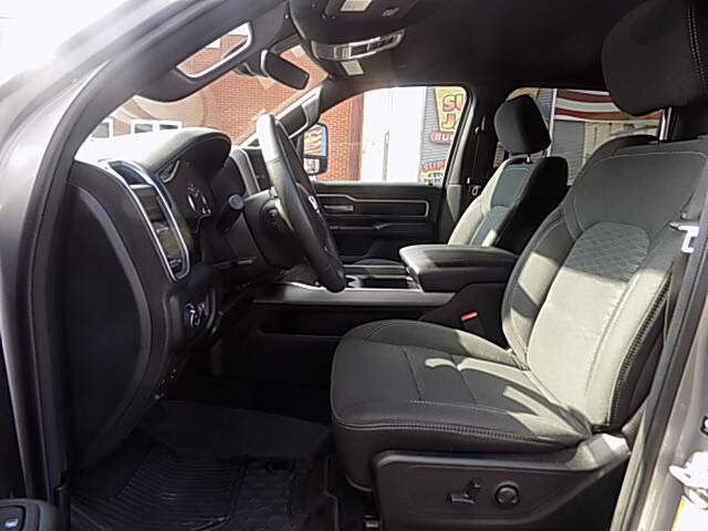  2025 Ram 1500 Image: 8