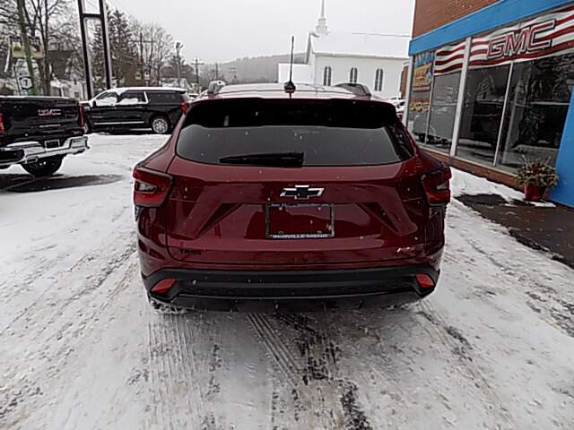  2024 Chevrolet Trax Image: 5