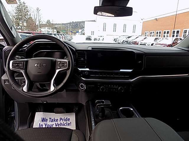  2025 Chevrolet Silverado 1500 Image:…