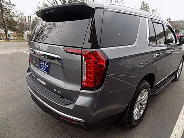  2022 GMC Yukon Image: 3