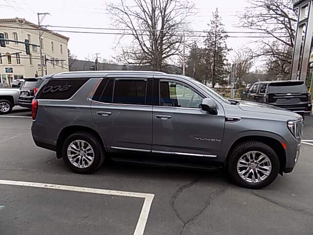  2022 GMC Yukon Image: 4