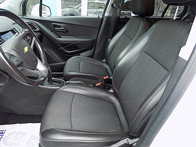  2020 Chevrolet Trax Image: 9