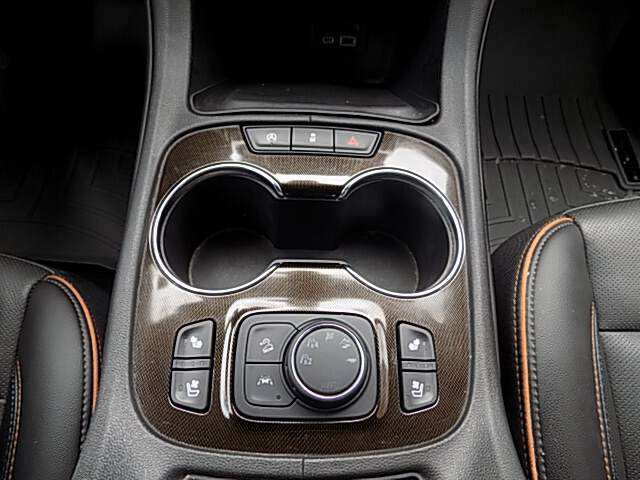  2023 GMC Acadia Image: 11