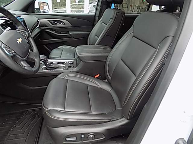  2023 Chevrolet Traverse Image: 9