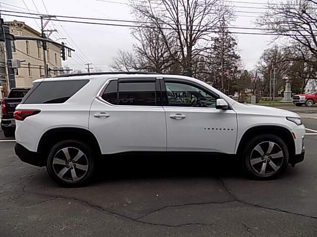  2023 Chevrolet Traverse Image: 5
