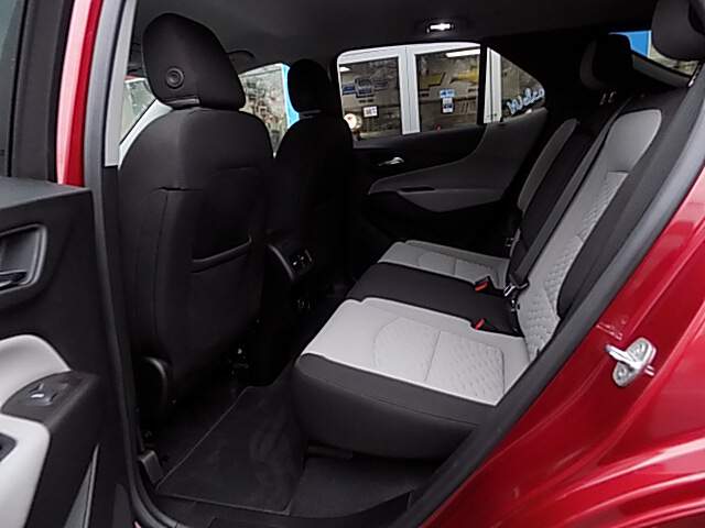  2021 Chevrolet Equinox Image: 8