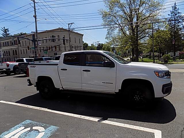  2022 Chevrolet Colorado Image: 3