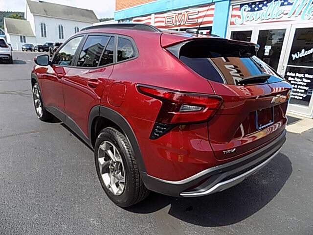  2024 Chevrolet Trax Image: 6